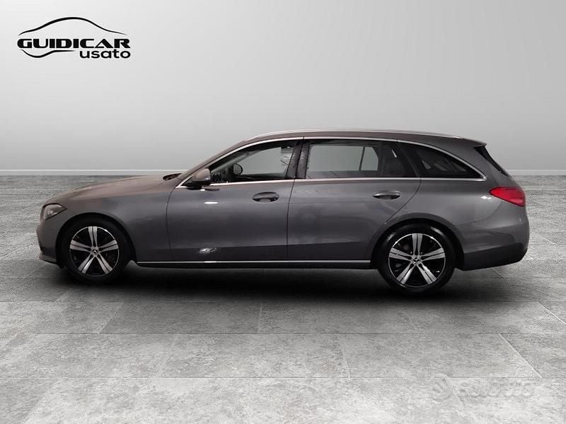 Usata Mercedes C200 Advanced 163 CV (119 kW) 2025 Grigio Station wagon