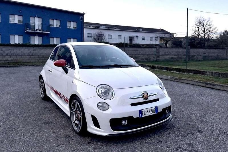 Usata Abarth 500 135 CV (99 kW) 2010 Utilitaria