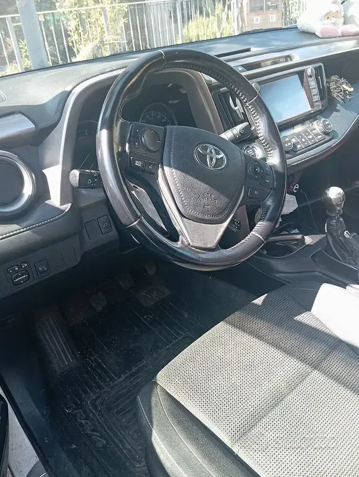 Usata Toyota RAV4 143 CV (105 kW) 2016 Bianco SUV