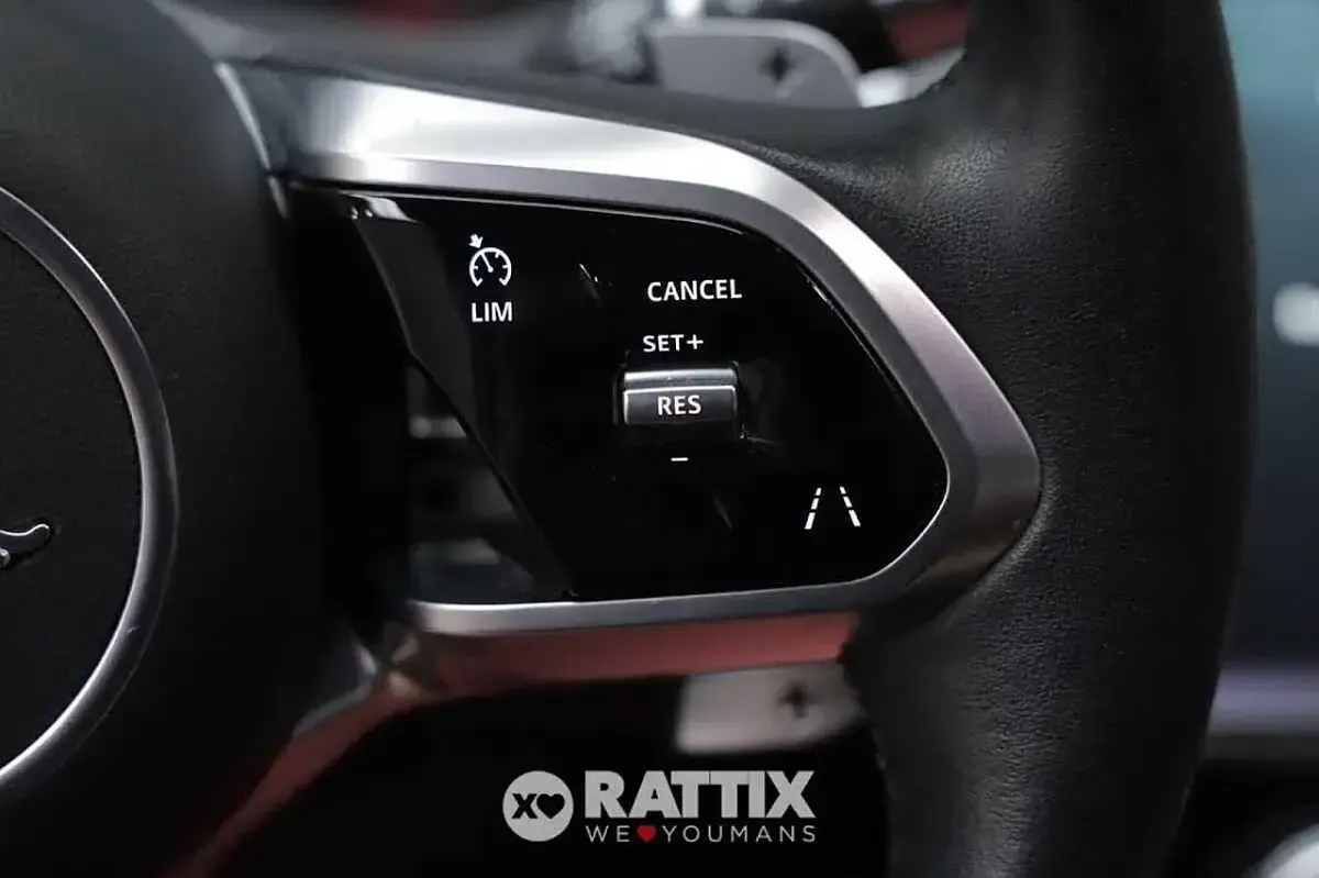 Usata Jaguar E-Pace 163 CV (119 kW) 2021 Grigio SUV