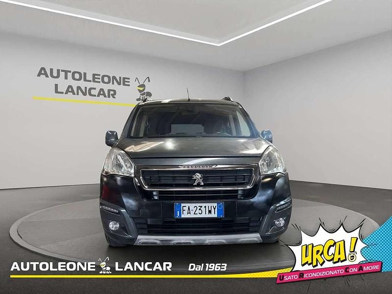 Usata Peugeot Partner Tepee Outdoor 120 CV (88 kW) 2015 Grigio Monovolume