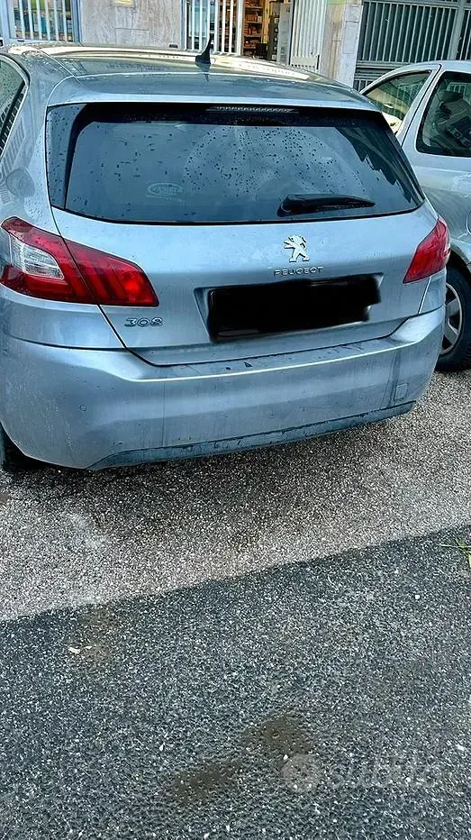 Usata Peugeot 308 120 CV (88 kW) 2017 Grigio Berlina