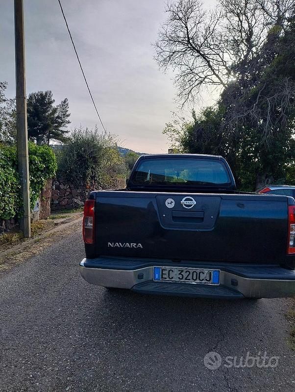Usata Nissan Navara 190 CV (139 kW) 2010 Pick-up