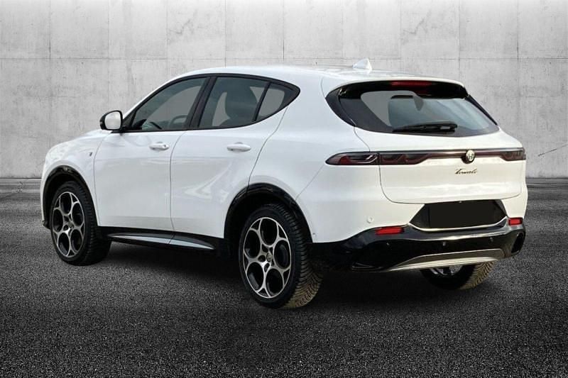 Usata Alfa Romeo Tonale Veloce 160 CV (117 kW) 2024 Bianco pastello SUV
