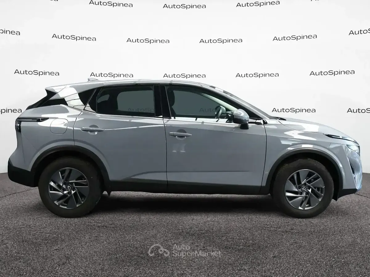 Usata Nissan Qashqai Acenta 140 CV (102 kW) 2025 Grigio SUV