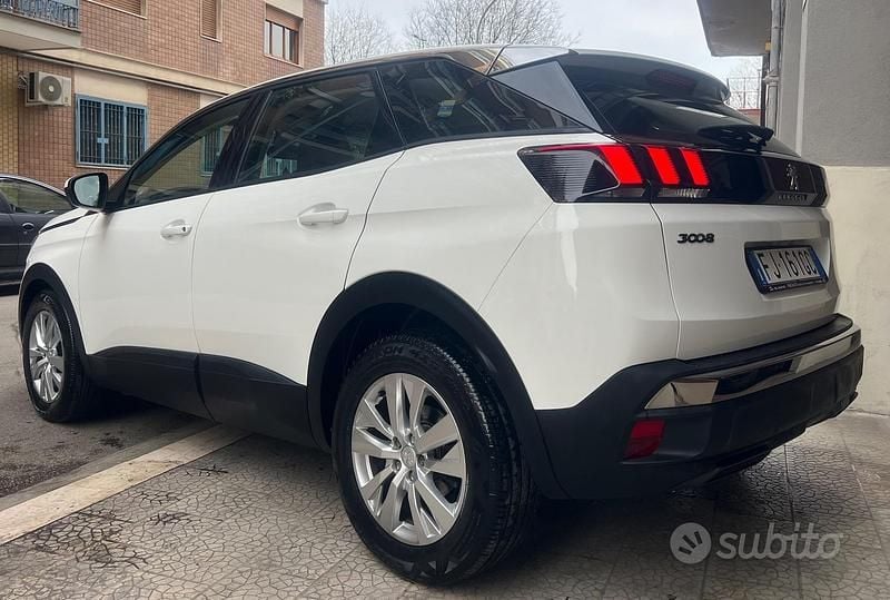 Usata Peugeot 3008 119 CV (87 kW) 2017 Bianco SUV