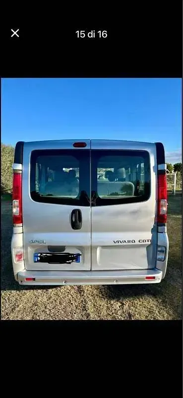 Usata Opel Vivaro 120 CV (88 kW) 2011 Grigio Monovolume