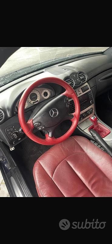 Usata Mercedes CLK220 150 CV (110 kW) 2010 Coupé