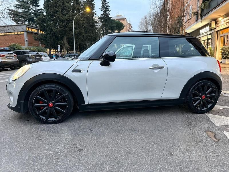 Usata Mini Cooper D Hype 116 CV (85 kW) 2014 Bianco Utilitaria