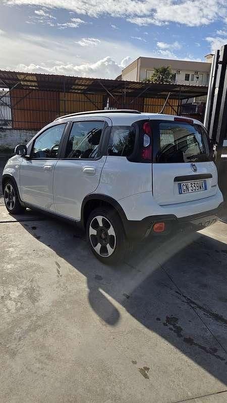 Usata Fiat Panda Cross Cross 69 CV (50 kW) 2023 Utilitaria
