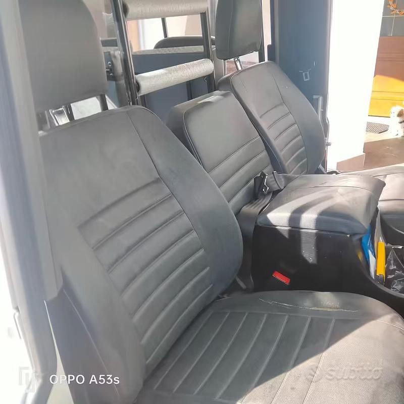 Usata Land Rover Defender 122 CV (89 kW) 2002 Bianco Station wagon