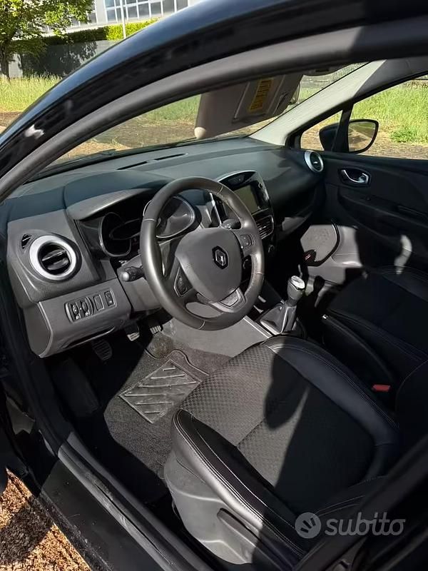 Usata Renault Clio IV 118 CV (86 kW) 2018 Nero Utilitaria