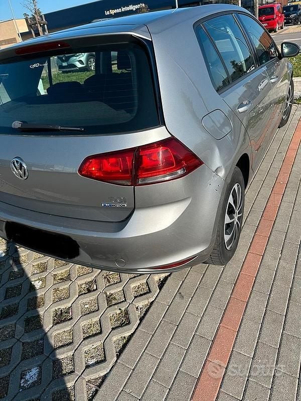Usata VW Golf VII 110 CV (80 kW) 2014 Marrone Berlina