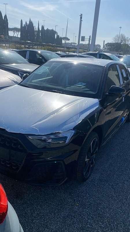 Usata Audi A1 Sportback Ambiente 110 CV (80 kW) 2024 Nero Utilitaria