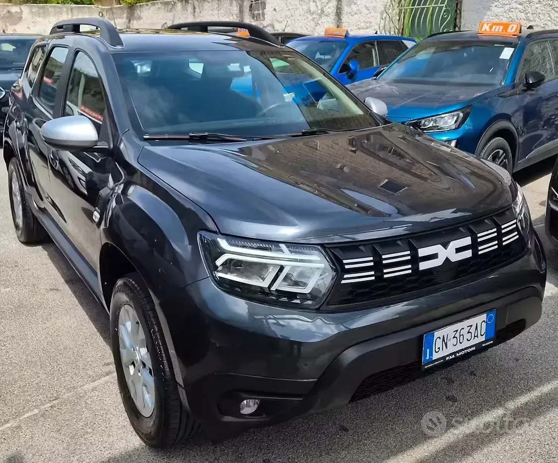 Usata Dacia Duster Prestige 101 CV (74 kW) 2023 Grigio SUV