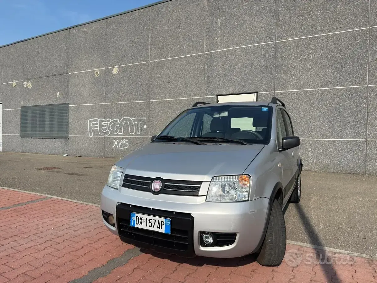 Usata Fiat Panda Climbing 60 CV (44 kW) 2009 Utilitaria