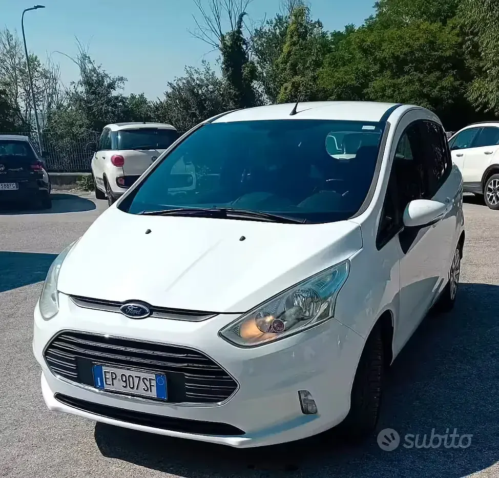 Usata Ford B-MAX 90 CV (66 kW) 2012 Bianco Monovolume