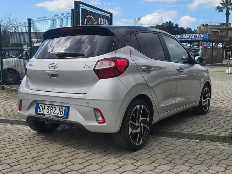 Usata Hyundai i10 Prime 67 CV (49 kW) 2021 Argento Utilitaria
