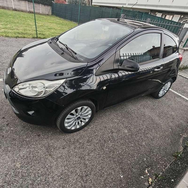 Usata Ford Ka Titanium 69 CV (50 kW) 2011 Nero Utilitaria