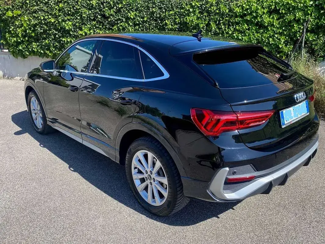 Usata Audi Q3 Sportback S-Line 150 CV (110 kW) 2020 Nero SUV
