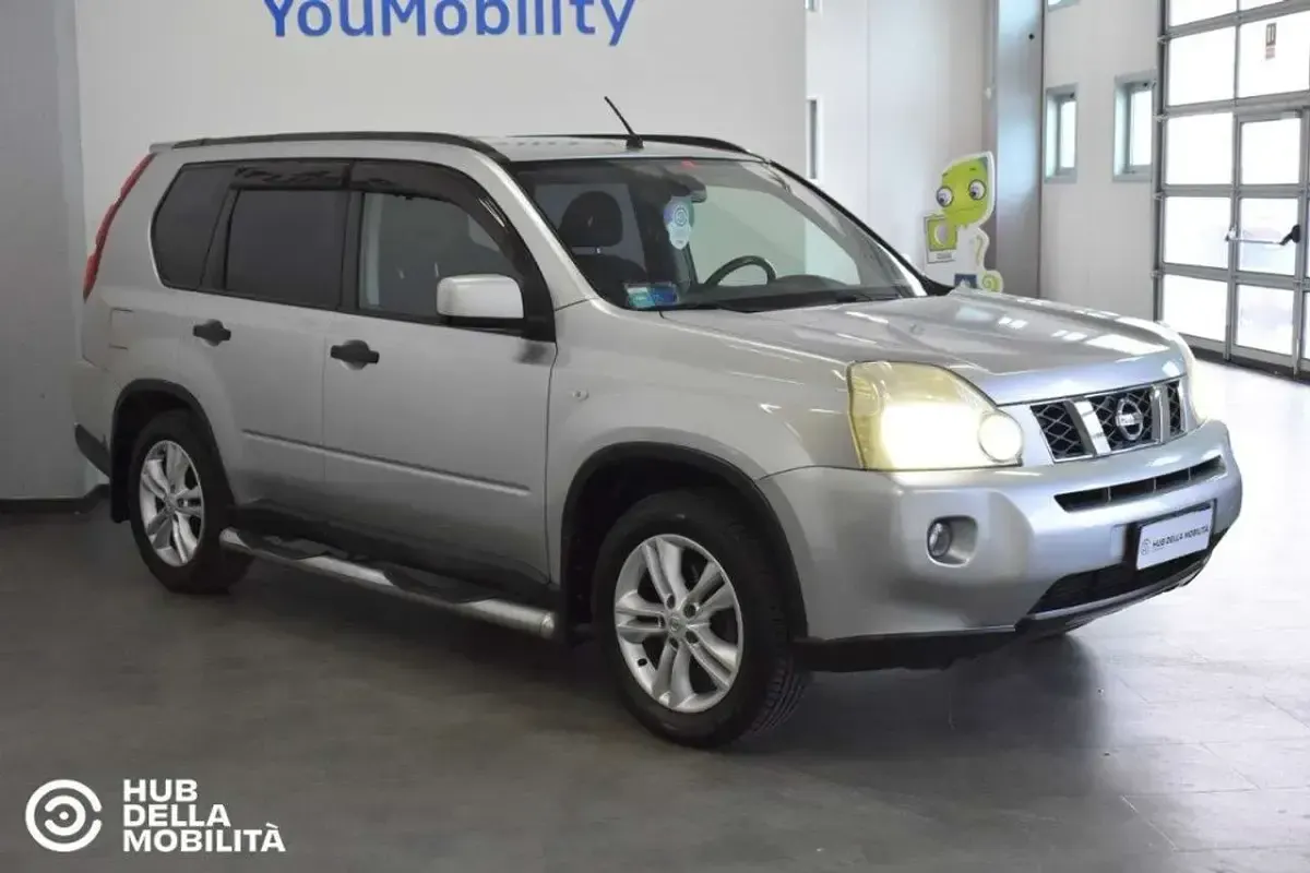 Usata Nissan X-Trail 150 CV (110 kW) 2008 Argento SUV