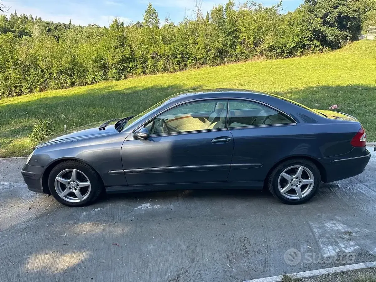 Usata Mercedes CLK320 Avantgarde 218 CV (160 kW) 2002 Coupé