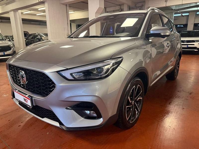 Usata MG ZS Luxury 106 CV (77 kW) 2024 Argento Berlina