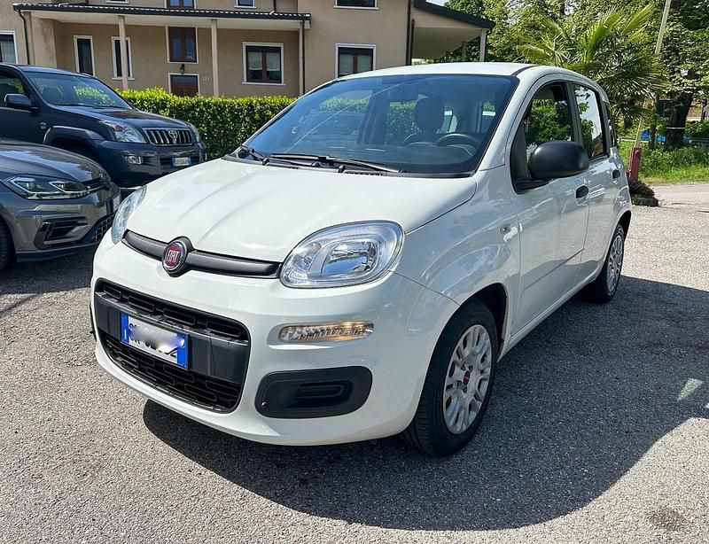 Usata Fiat Panda S 70 CV (51 kW) 2022 Bianco Utilitaria