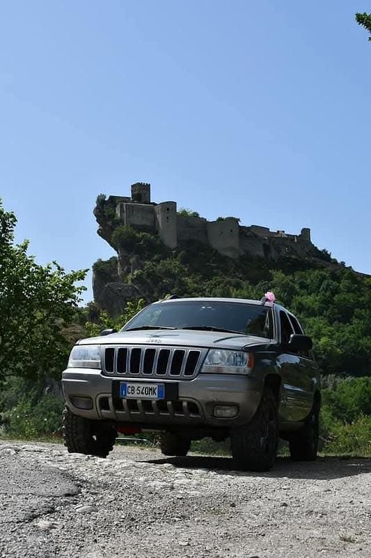 Grigio Usata 2002 Jeep Grand Cherokee SUV | 1500 € - Immagine 1/1