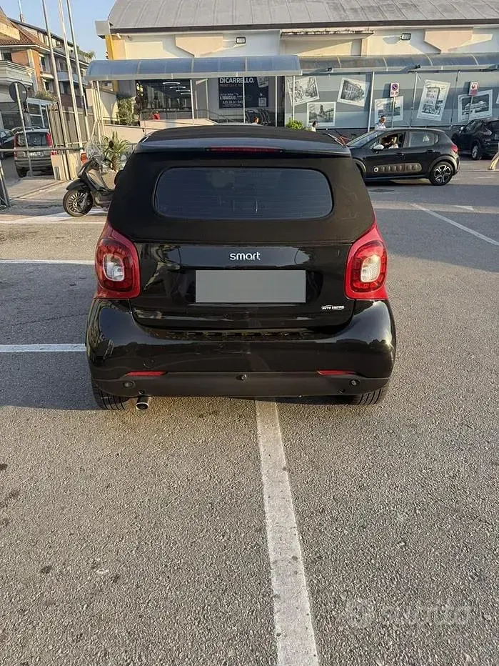 Usata Smart ForTwo Cabrio 71 CV (52 kW) 2019 Nero Cabrio