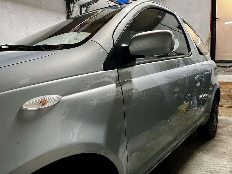 Usata Toyota Yaris Sol 65 CV (47 kW) 2004 Utilitaria