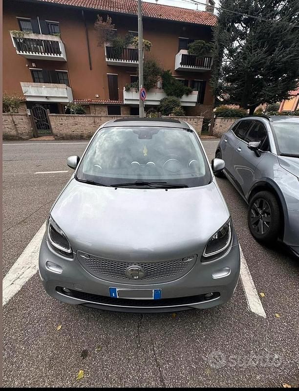 Usata Smart ForFour Prime 71 CV (52 kW) 2015 Grigio Utilitaria