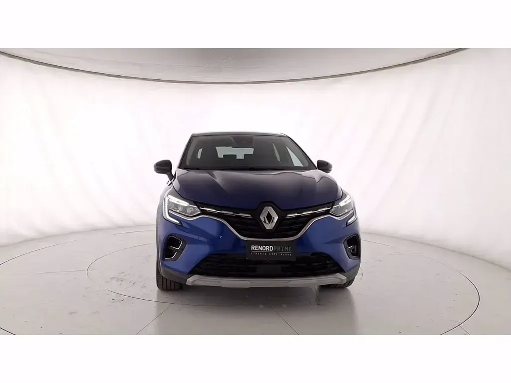 Usata Renault Captur Techno 143 CV (105 kW) 2023 Blu scuro SUV