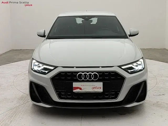 Usata Audi A1 Sportback S-Line 116 CV (85 kW) 2025 Bianco ghiaccio metallizzato Utilitaria