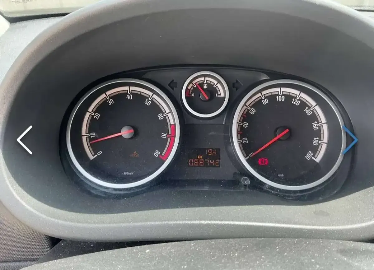 Usata Opel Corsa 86 CV (63 kW) 2014 Grigio Utilitaria