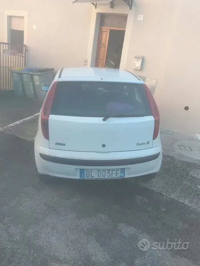 Usata Fiat Punto 80 CV (58 kW) 2000 Bianco Utilitaria