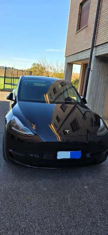 Usata Tesla Model Y 152 kW (208 CV) 2023 Nero SUV