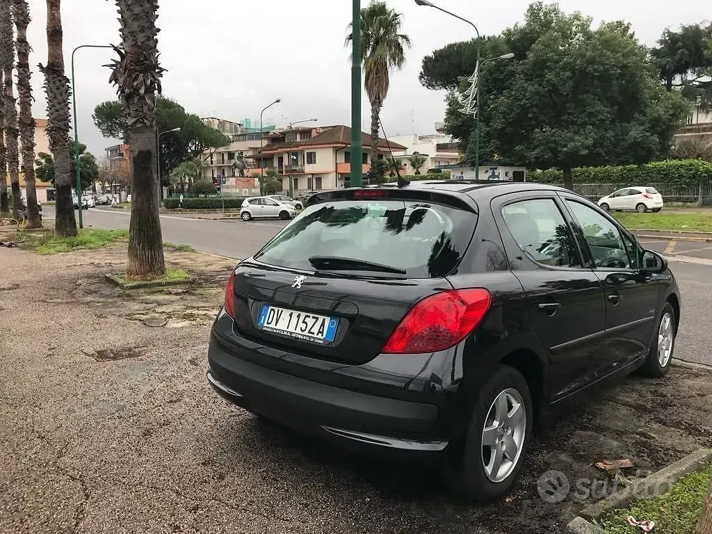 Usata Peugeot 207 Sport 73 CV (53 kW) 2009 Nero Berlina