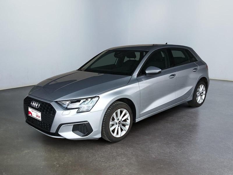 Usata Audi A3 Sportback Business 116 CV (85 kW) 2023 Argento Utilitaria