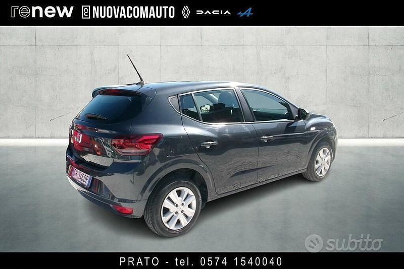 Usata Dacia Sandero Comfort 101 CV (74 kW) 2022 Grigio Berlina