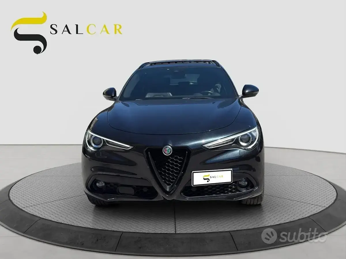 Usata Alfa Romeo Stelvio Veloce 209 CV (153 kW) 2021 Nero SUV