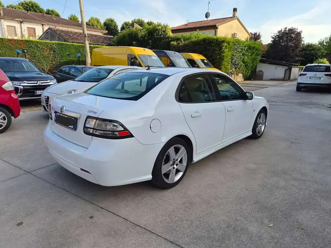 Usata Saab 9-3 Aero 179 CV (131 kW) 2009 Bianco Berlina