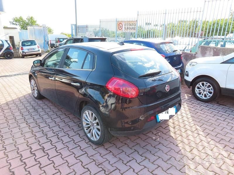 Usata Fiat Bravo 120 CV (88 kW) 2012 Nero Utilitaria