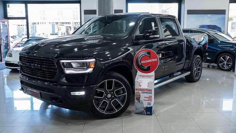 Nero metallizzato Usata 2020 RAM 1500 Pick-up | 44.999 € (Ottimo prezzo) - Immagine 1/4