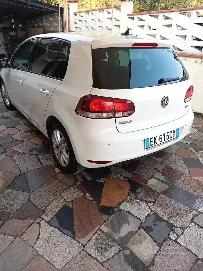 Usata VW Golf VII 122 CV (89 kW) 2012 Bianco Berlina