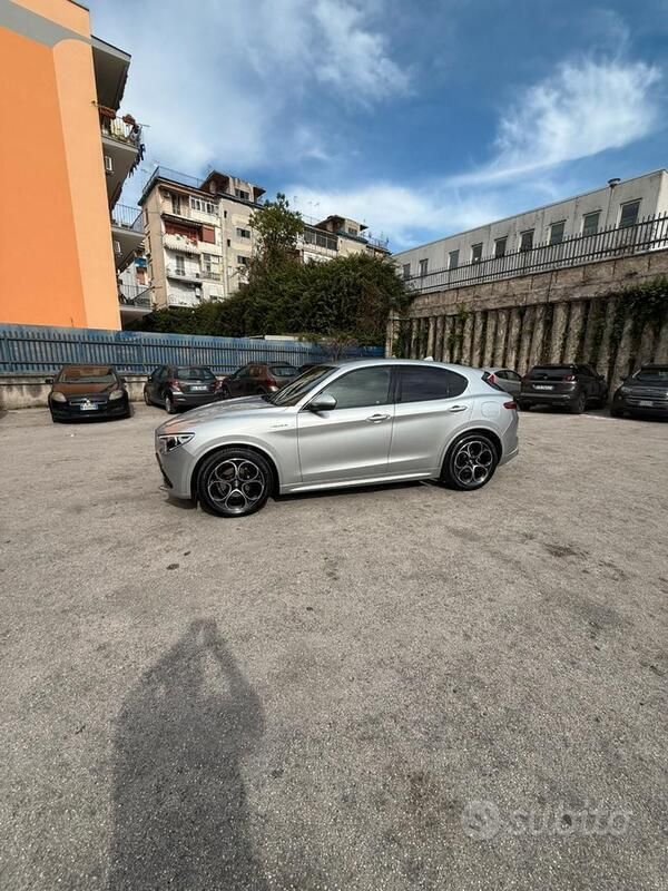 Usata Alfa Romeo Stelvio 210 CV (154 kW) 2021 Grigio SUV