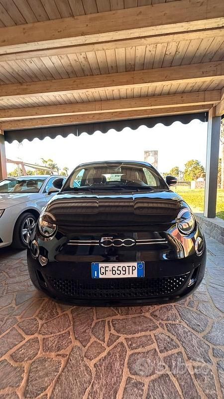 Usata Fiat 500e 2022 Nero Cabrio
