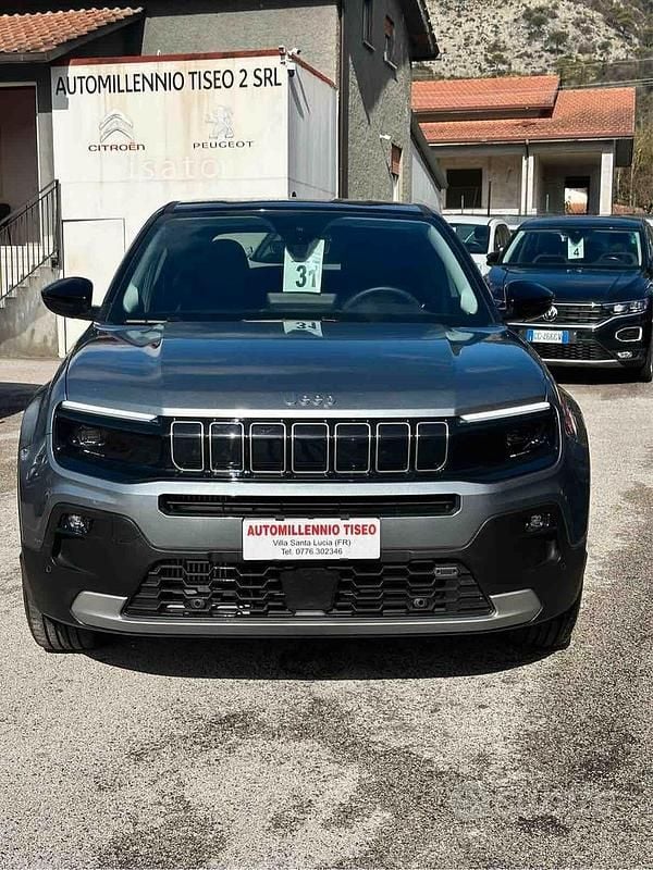 Usata Jeep Avenger Summit 101 CV (74 kW) 2023 Grigio SUV