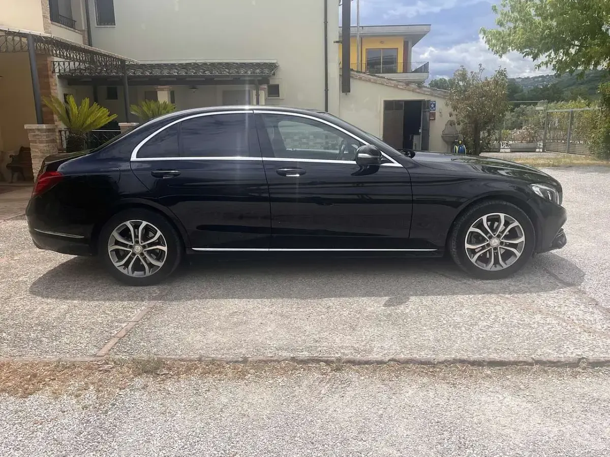 Usata Mercedes C220 170 CV (125 kW) 2014 Nero Berlina