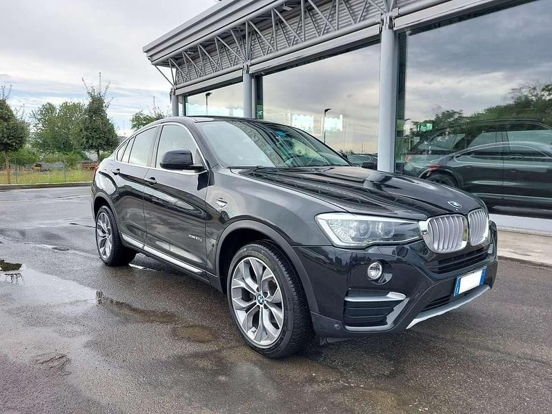 Saphirschwarz metallic Usata 2017 BMW X4 xLine SUV | 22.400 € (Buon prezzo) - Immagine 1/4